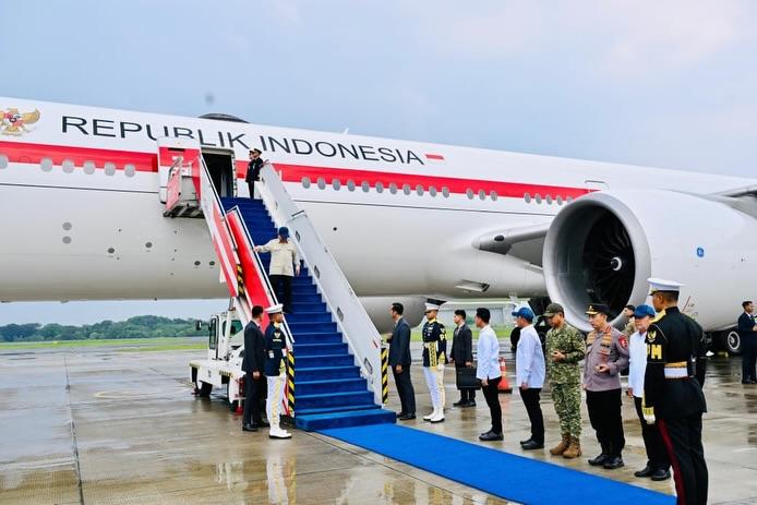 Pulang Lawatan dari Rusia dan Prancis, Presiden Prabowo Tiba di Indonesia