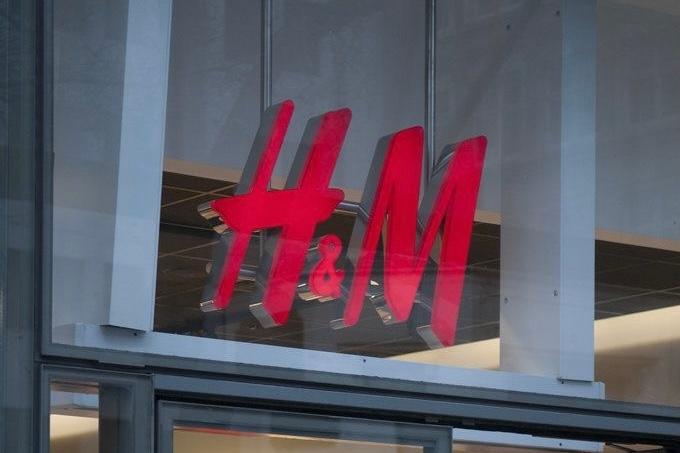 Tutup 160 Gerai Offline pada Tahun 2026, Ini Alasan H&M
