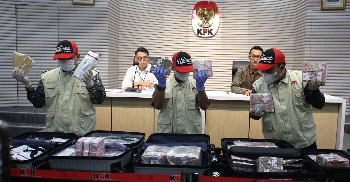 KPK Ungkap Dugaan Suap Impor, Nama Dirjen Bea Cukai Muncul dalam Dakwaan