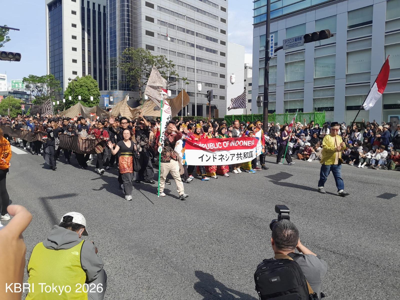 Indonesia Meriahkan Festival Hakata Dontaku Jepang, Parade Budaya Nusantara Curi Perhatian - Foto 1