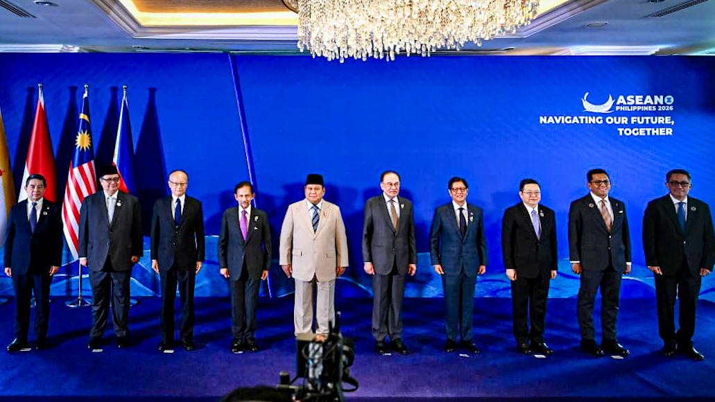 Tampil dengan Busana Beda Warna di KTT ke-48 ASEAN, Presiden Prabowo Tegaskan Pentingnya Ketahanan Pangan