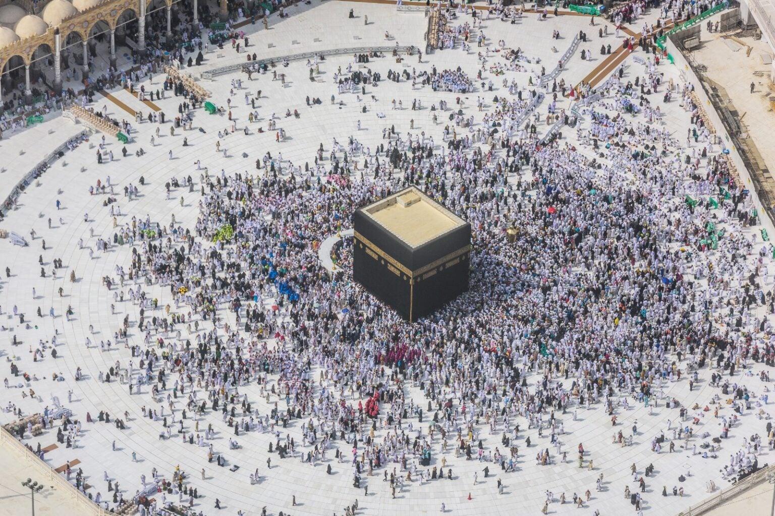 Sekali Safar dengan Umrah Berkali-kali, Apakah Boleh?