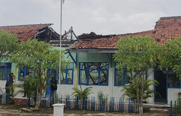 Ratusan Sekolah Dasar di Sampang Madura Rusak