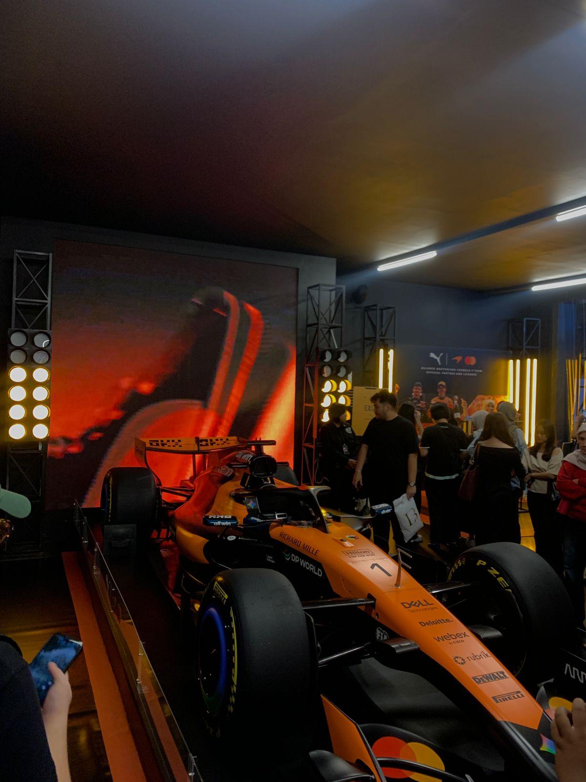From Bahrain to Jakarta Mclaren’s MCL40 for F1 Season Finally In Town - Foto 1