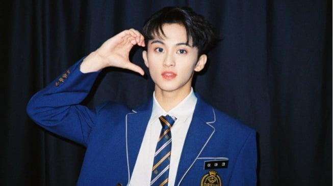 Mark Lee Resmi Keluar dari NCT, Akhiri 10 Tahun Perjalanan dengan SM Entertainment
