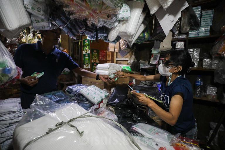 Kenaikan Harga Plastik Picu Kekhawatiran UMKM, Biaya Usaha Ikut Terdorong Naik