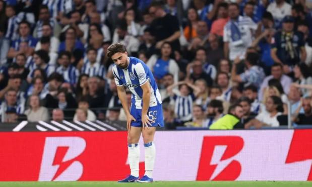 Nottingham Forest Tahan Porto 1-1 di Dragao, Gol Bunuh Diri Selamatkan Forest - Foto 1