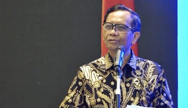 Penanganan Kasus Febrie Disinyalir Sarat Kepentingan dan Permainan Hukum, Mahfud MD Tantang KPK Ambil Alih