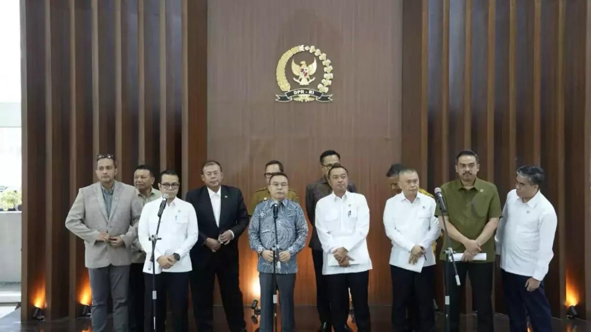 Dialihkan ke Pemerintah Pusat, Mensesneg Tegaskan Perubahan Status Kepegawaian Guru PPPK