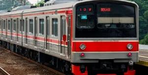 KRL Bogor Kembali Dikurangi, Komisi V Soroti Tak Ada Kereta Cadangan
