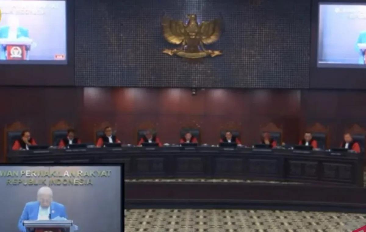 DPR Bantah KUHAP Baru Batasi Hak Tersangka Membela Diri