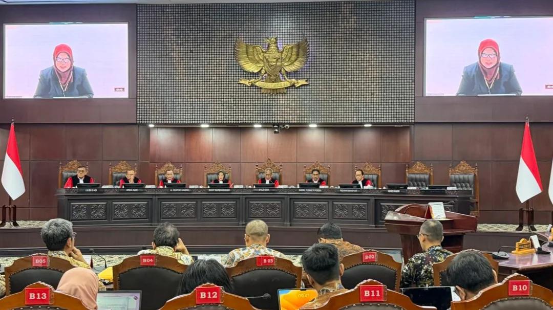Malam Ini MK Tentukan Nasib Gugatan Syarat Pendidikan Gibran