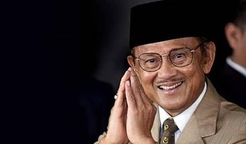 Rupiah Tembus Rp17.600 per Dolar AS, Publik Kembali Ingat Krisis 1998 - Foto 1