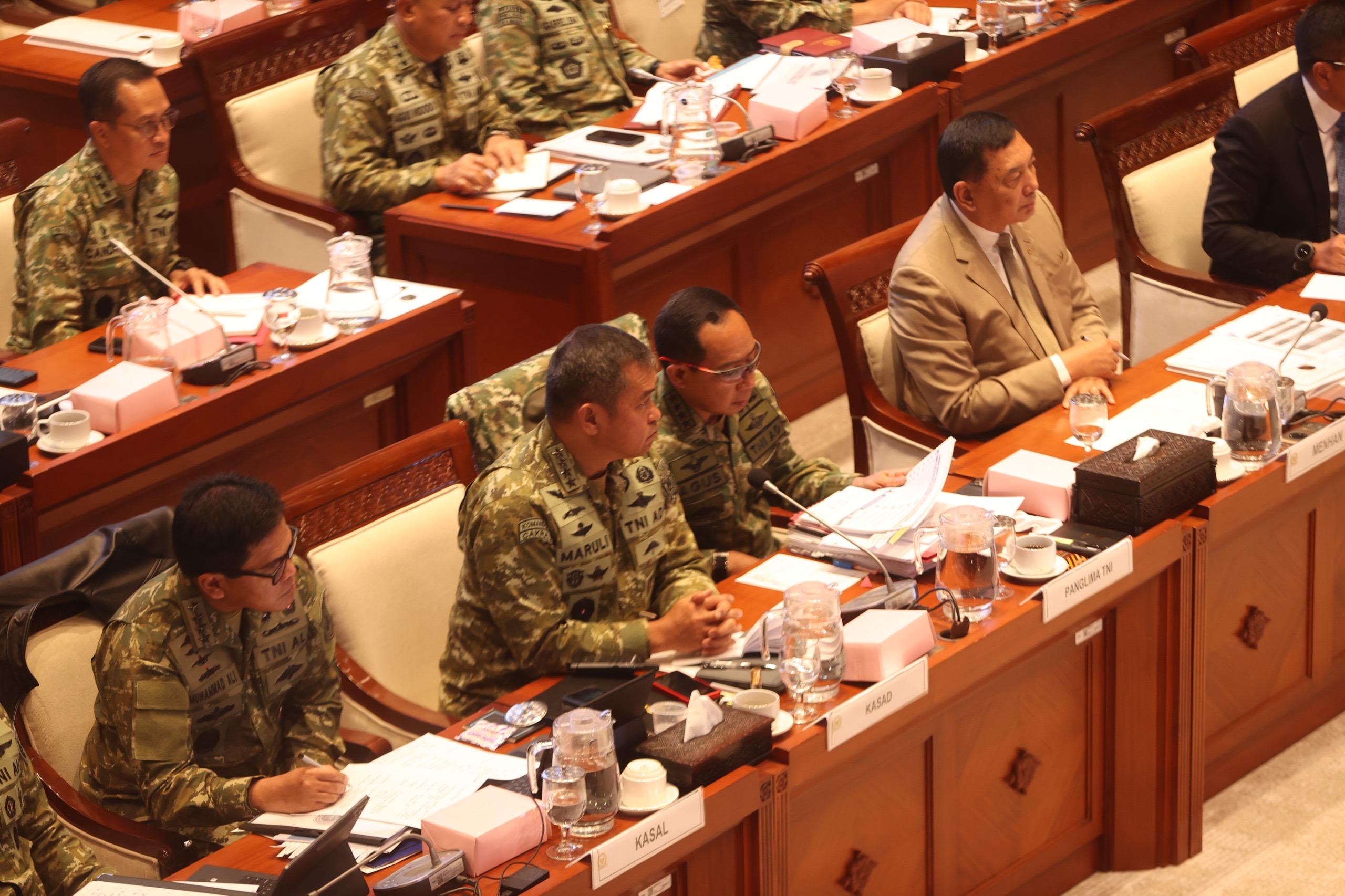 Bahas Geopolitik Global dan Kesiapan Pertahanan, Kasad Ikuti Rapat Kerja dengan Komisi I DPR RI