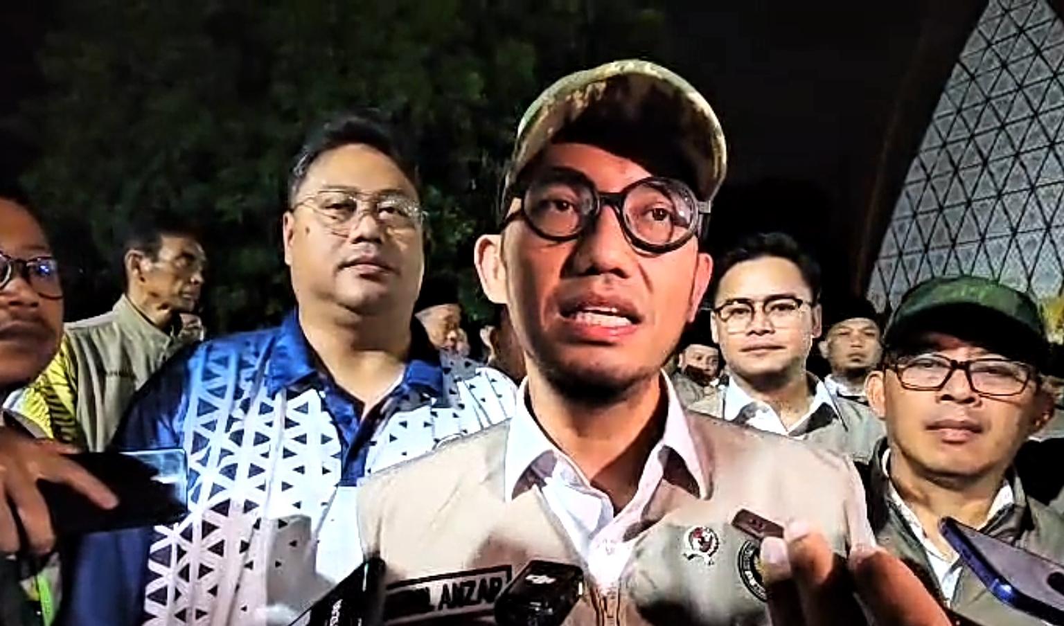 Menteri Haji-Umrah Angkat Bicara Soal Keterlambatan Maskapai, Jamaah Menunggu Berjam-jam di Bandara Jeddah