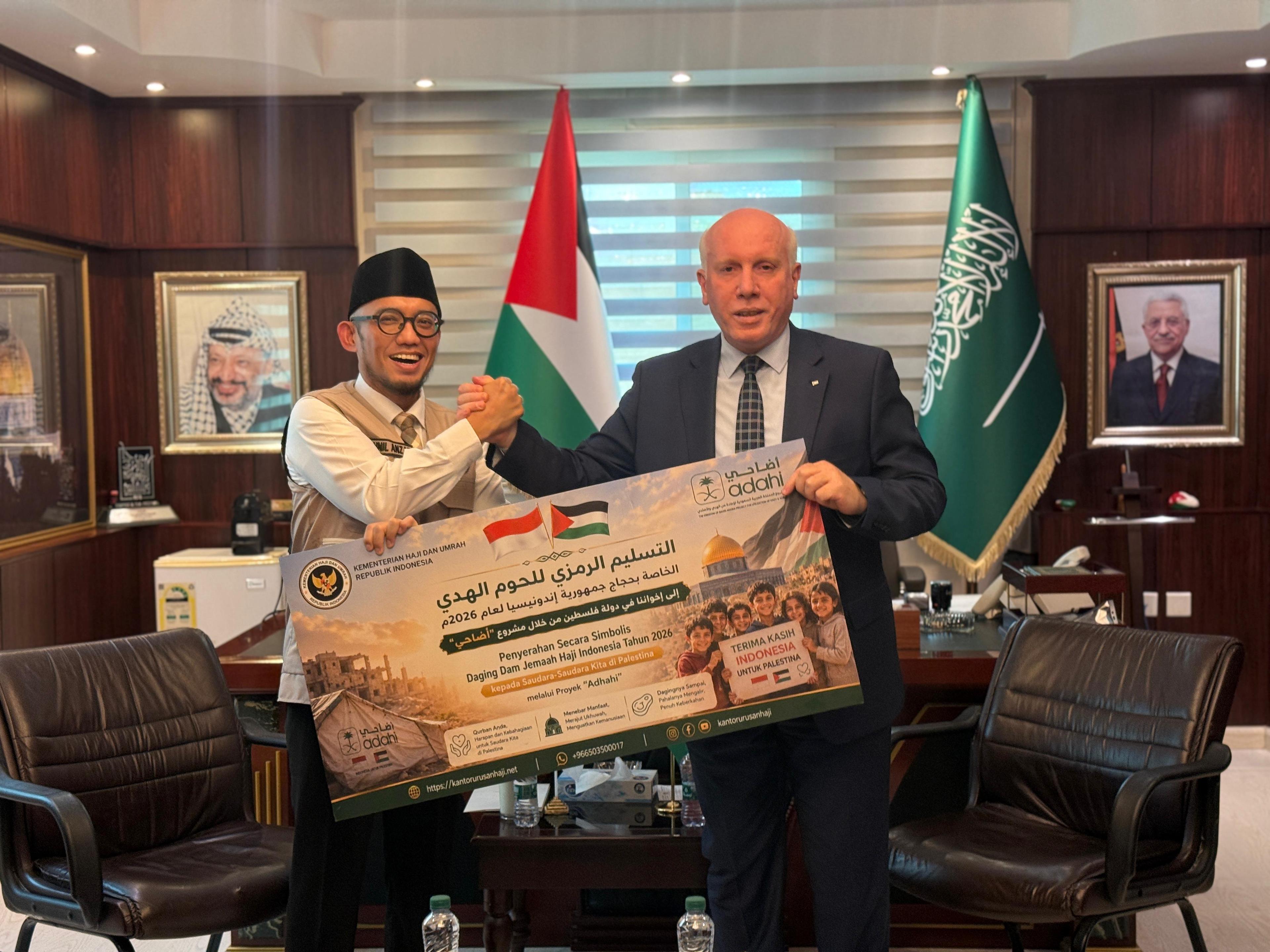 Serahkan Paket Daging Hewan Dam Jamaah Haji Indonesia untuk Palestina, Wamenhaj Tegaskan Bela Kemanusiaan