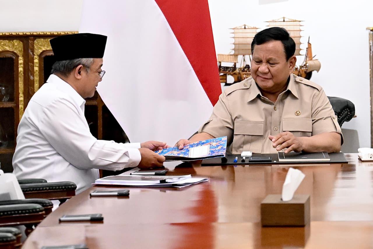 Presiden Prabowo Bertemu Mendikdasmen, Tunjangan Guru Naik untuk Kesejahteraan