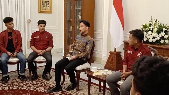 Wakil Presiden Gibran Bertemu Perwakilan Mahasiswa, Pemerintah Komitmen Perbaiki Kekurangan