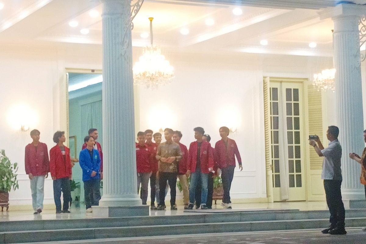 Usai Temui Gibran, Mahasiswa Beri Ultimatum 5x24 Jam ke Pemerintah: Jika Diabaikan, Aksi Jilid Berikutnya Siap Digelar
