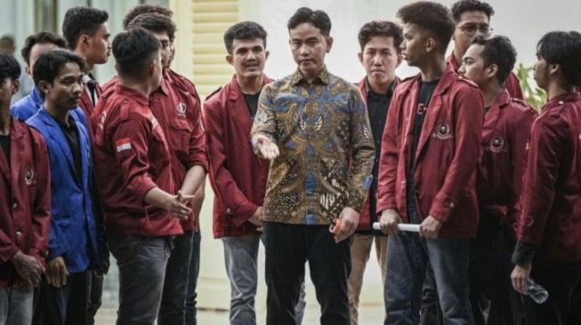 Mahasiswa UBK Desak Pengurus BEM Mundur Usai Dugaan Penerima Uang Pasca Audiensi dengan Wapres Gibran
