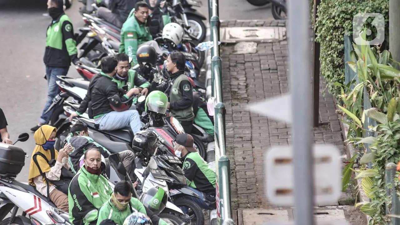 Pramono Panggil Manajemen Ojol, Pemprov DKI Siapkan Kantong Parkir Khusus dan Larang Trotoar Jadi Tempat Menunggu