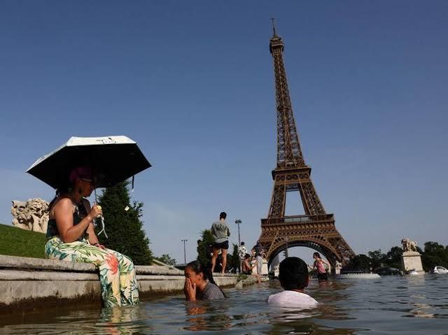 Eropa Panik di Suhu 40 Derajat Celcius, Arab Tetap Berjalan Normal: Apa Bedanya?