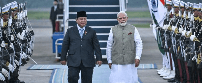 Usai Penyambutan di Istana, Prabowo Anugerahkan Bintang Republik Indonesia Adipurna kepada PM India Narendra Modi