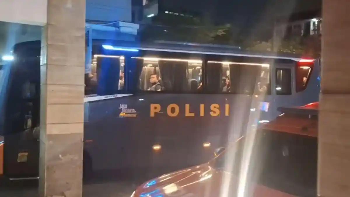 Operasi Senyap 5 Jam di Cipete, Tim Gabungan Polri Sisir Ruko hingga Dini Hari