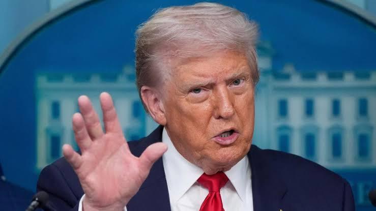 Tarif Kargo Selat Hormuz Dibatalkan, Trump Tawarkan Kesepakatan Investasi Negara Teluk