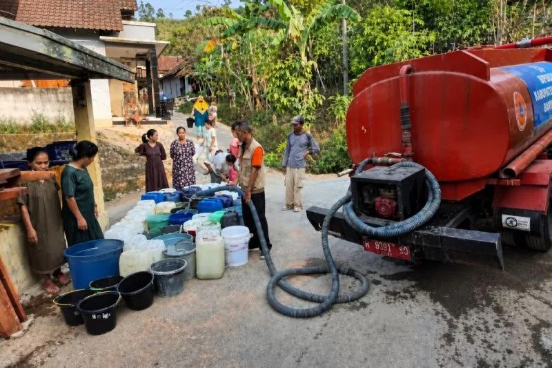 Kekeringan di Banjarnegara Meluas, 11 Desa Krisis Air Bersih, BPBD Salurkan 1,03 Juta Liter Air