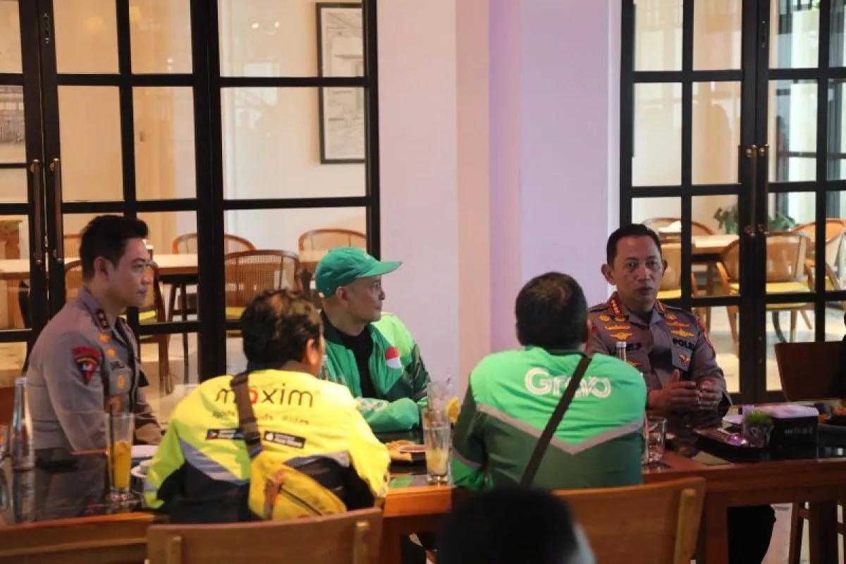 Kapolri Dorong Kolaborasi Pecalang dan Ojol untuk Jaga Keamanan Bali