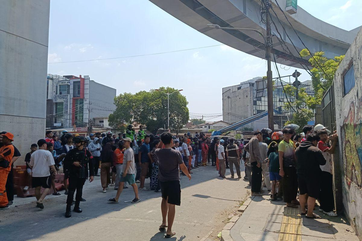 Bentrokan Maut di Matraman Tewaskan Satu Orang, Aparat Masih Berjaga hingga Dini Hari