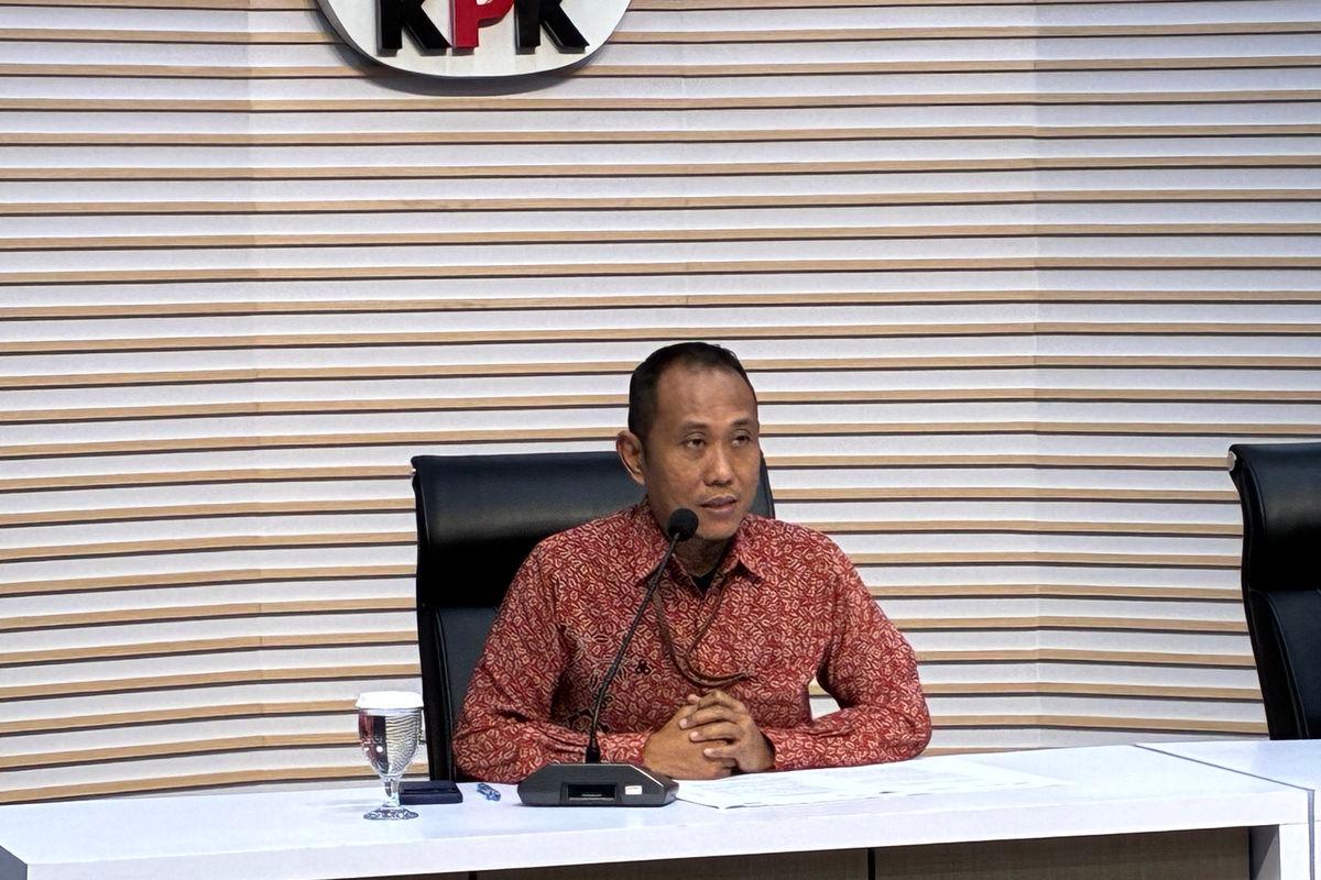 KPK Resmi Tahan Tiga Tersangka Korupsi Proyek Digitalisasi SPBU BUMN