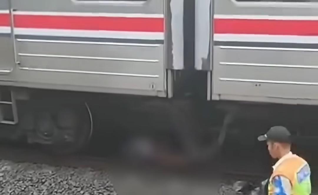Siswi SMA Meninggal Usai Tertemper KRL di Stasiun Jurangmangu