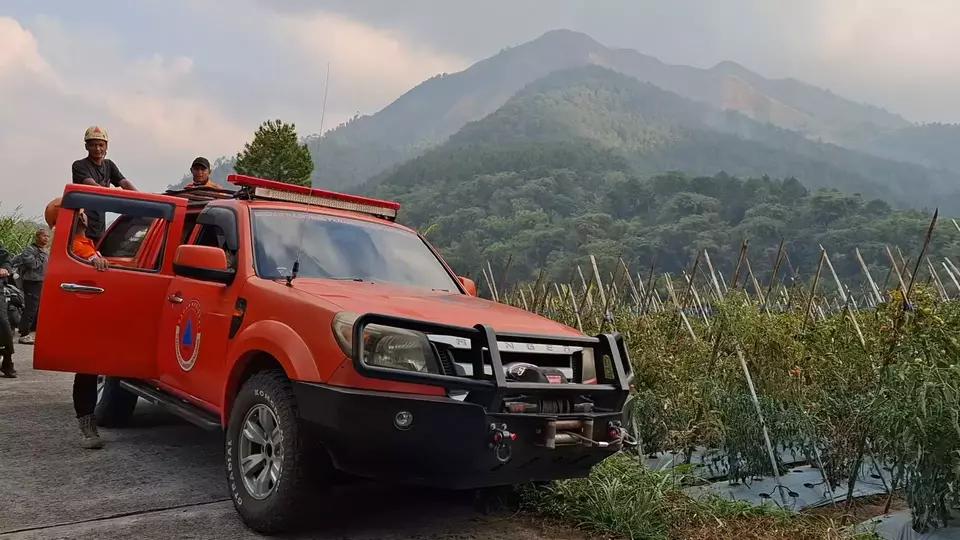 Dua Hektare Lahan Hutan di Kawasan Gunung Andong Magelang Hangus Terbakar