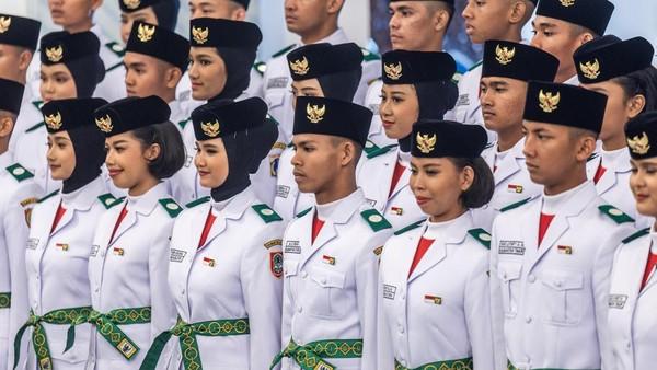 Upacara Penurunan Bendera HUT RI ke-81 di Istana, Ini Petugas Paskibrakanya