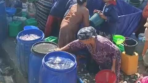 Kemarau Panjang  dan Krisis Air Melanda Kabupaten Pamekasan, Warga Sipil Bantu Distribusi Air 15.000 Liter
