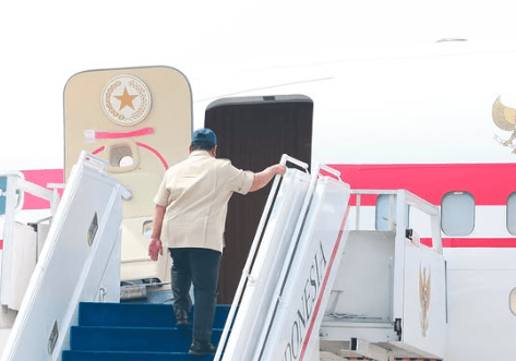 Prabowo Terbang ke Kalimantan, Pimpin Langsung Penanganan Karhutla di 4 Provinsi