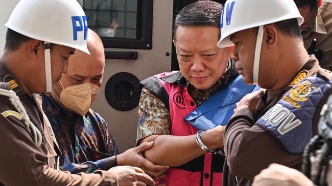 Kejagung Periksa Eks Jampidsus Febrie Adriansyah Terkait TPPU Hari Ini 