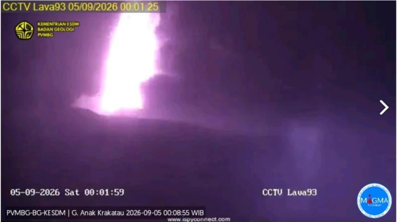 Gunung Anak Krakatau Erupsi, Warga Diminta Menjauh Radius Tiga Kilometer