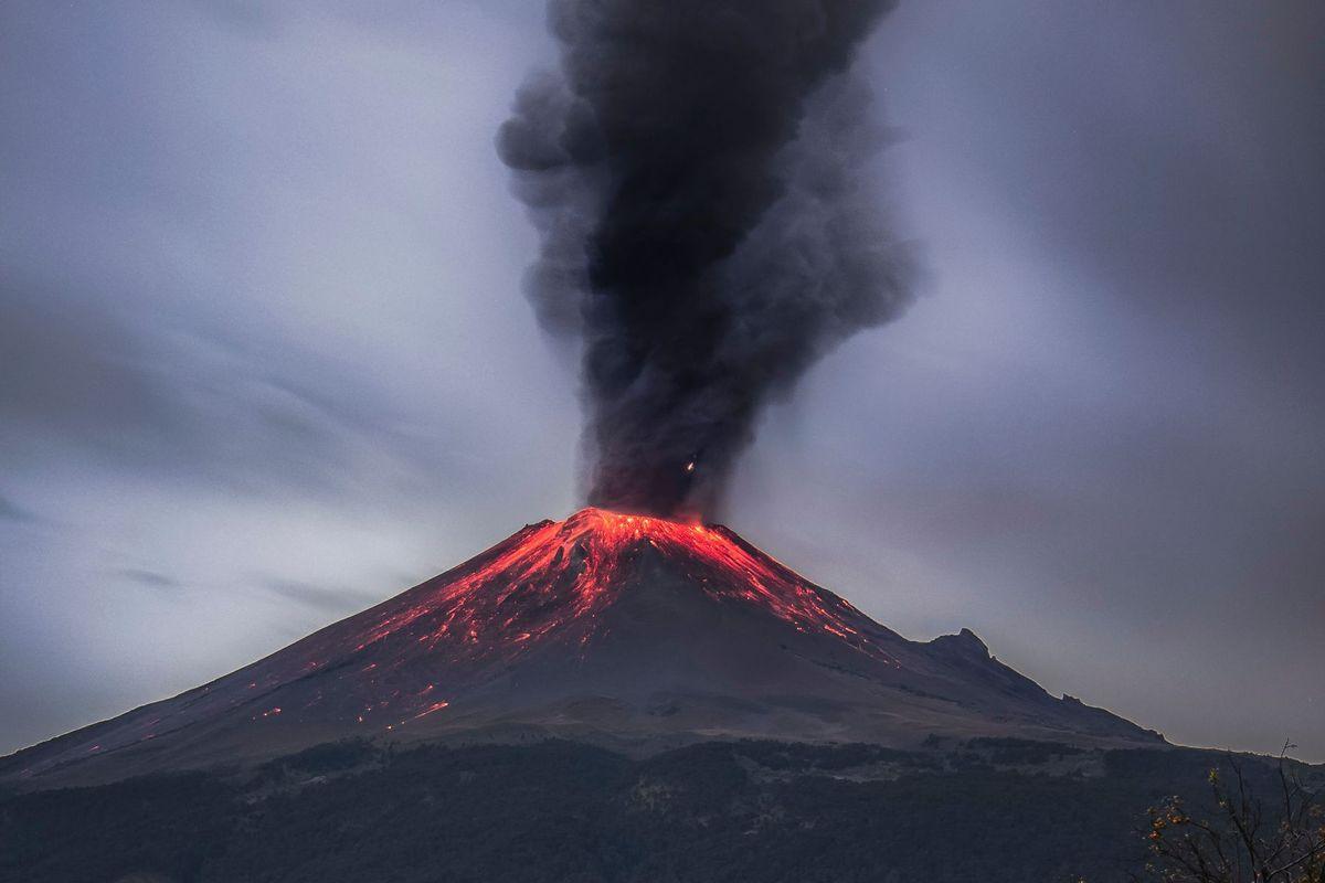 Kemenhub Larang Kapal Dekati Gunung Anak Krakatau Radius Tiga Kilometer