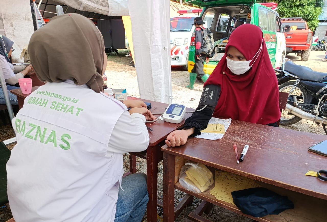 Pasca Banjir Bandang di Parigi Moutong, Baznas Beri Pengobatan Gratis untuk 182 Warga