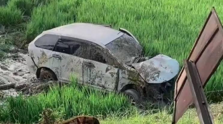 Avanza Terseret 20 Meter Usai Tertabrak KA, 4 Penumpang Tewas