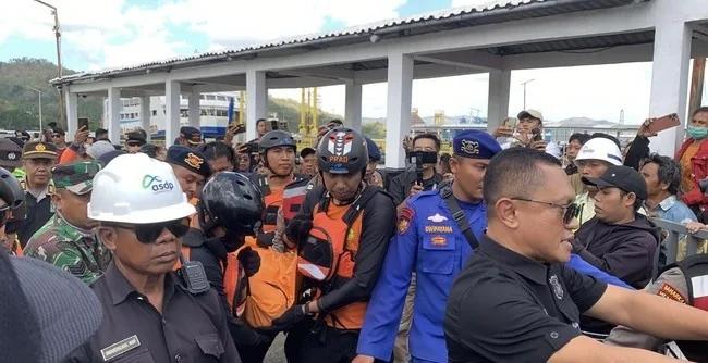 Tiga Korban KMP Putri Yasmin Dievakuasi ke Lembar, Satu Penumpang Meninggal