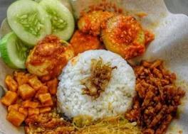 5 Kuliner Legendaris Jakarta yang Cocok Buat Makan Santai Hari Minggu