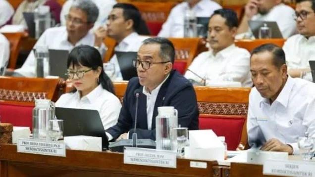 Kemdiktisaintek Tambah Anggaran KIP Kuliah 2027 Jadi Rp1,267 Triliun