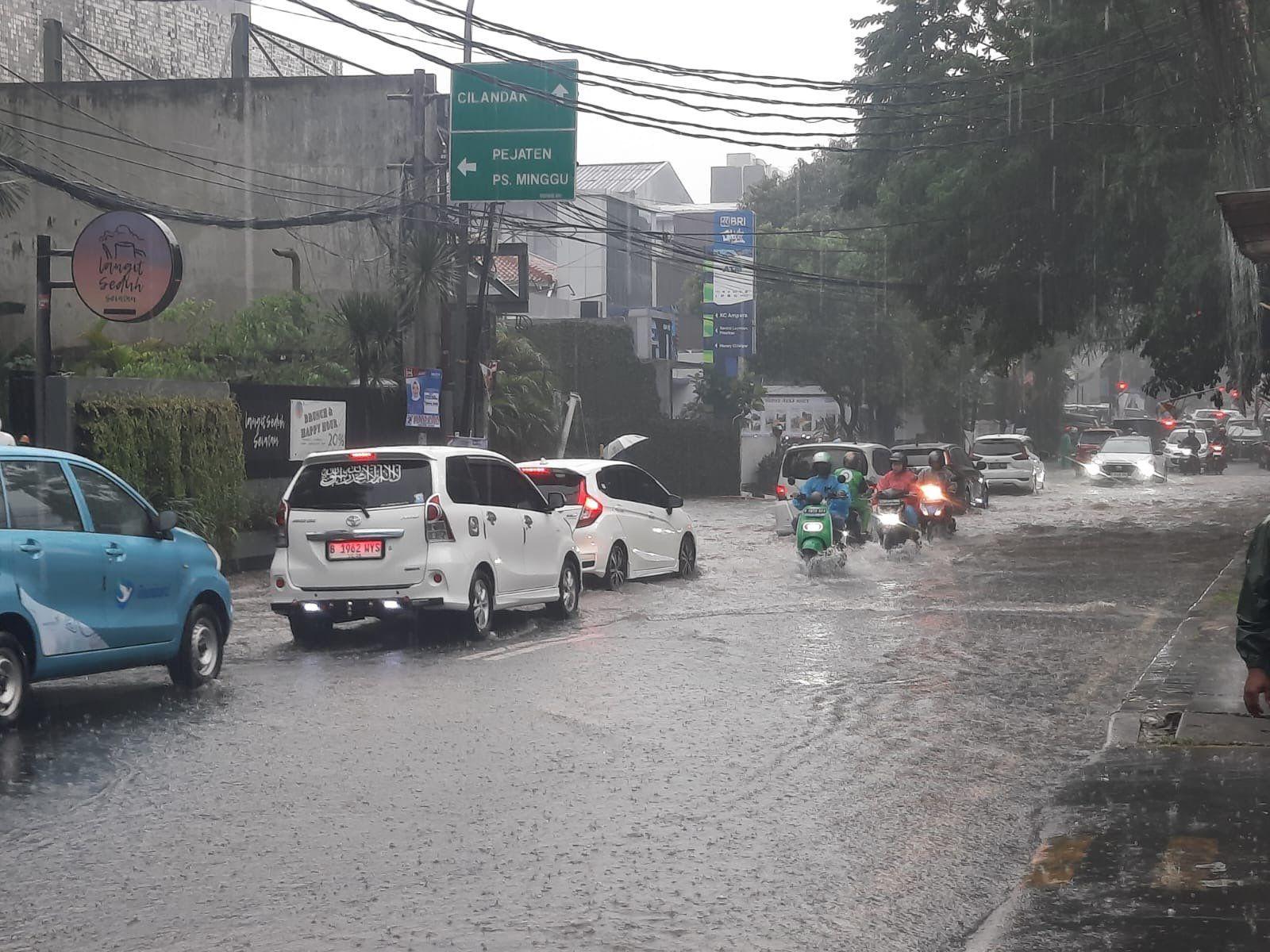 BMKG Prediksi Mayoritas Kota Besar di Indonesia Bakal Dilanda Hujan Sabtu Ini