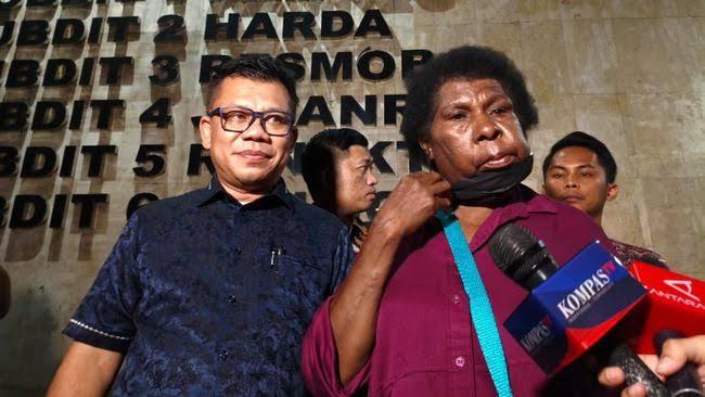 Dugaan Eksploitasi Film 'Pesta Babi', Mama Sinta Laporkan dengan Pasal Pencemaran Nama Baik