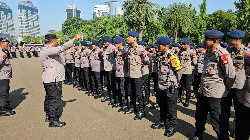Aparat Siagakan 4.132 Personel Gabungan guna Mengawal Aksi Unjuk Rasa Mahasiswa di Kawasan Monas